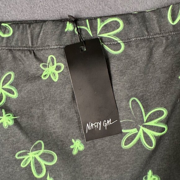 Nasty Gal Womens US 4 Black Mesh Graffit Floral Print Mini Skirt NWT - Picture 6 of 11